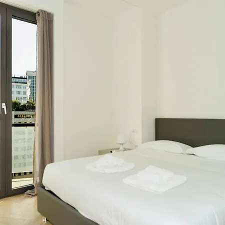 Apartament Sky View -porta Nuova- 7 Con Terrazzo *